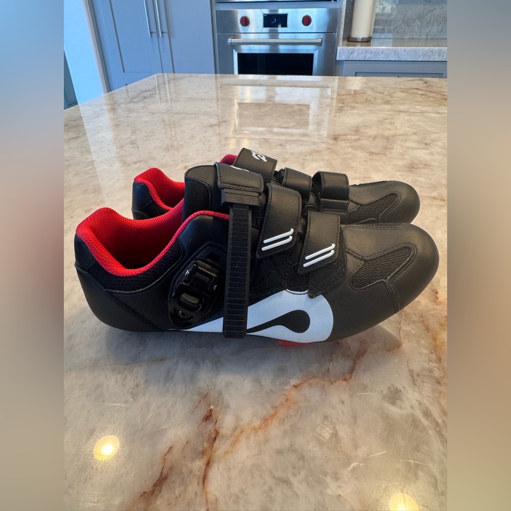 Peloton Black Cycling Shoes with Red Accents Size 42